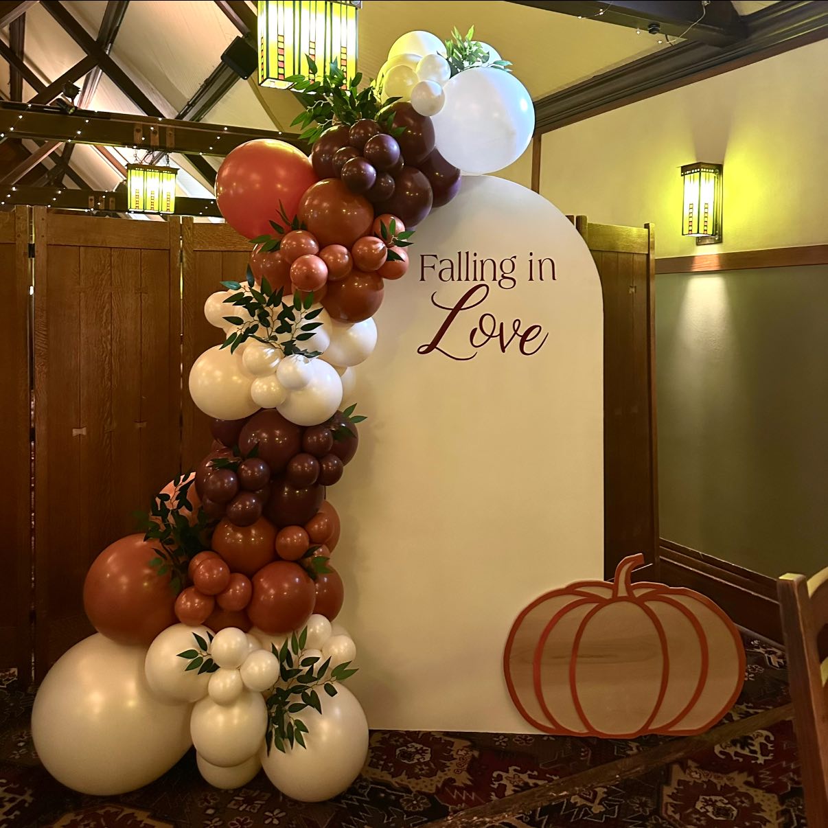 Love engagement balloon display