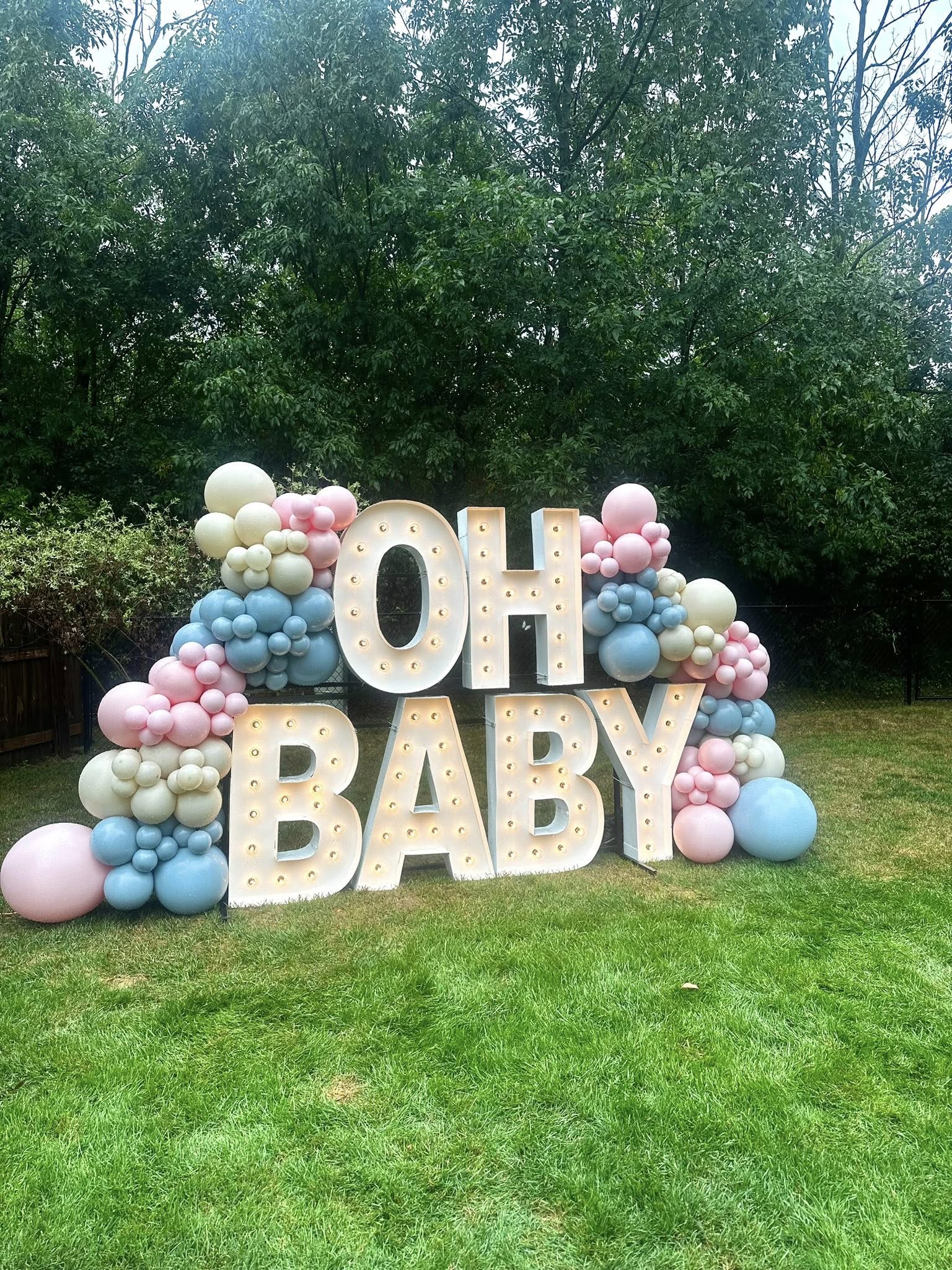 Oh Baby balloon letters